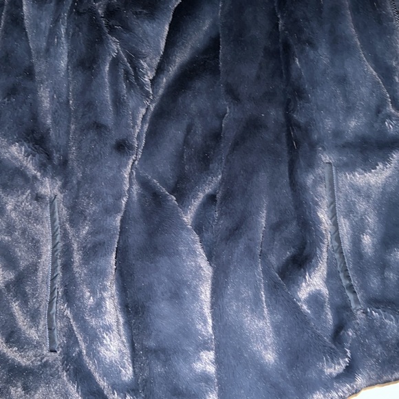 The North Face reversible puffer coat jacket fur lined. LIKE NEW - Picture 5 of 8